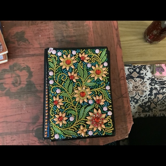 Diamond painted pics;journals, bookmarks and keychains - Picture 4 of 15